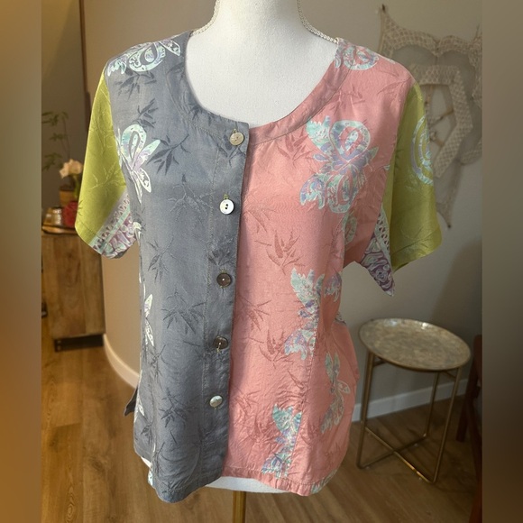 Zenergy by Chico's Tops - Chicos Zenergy Asian Inspired Button Down Short Sleeve Blouse Top